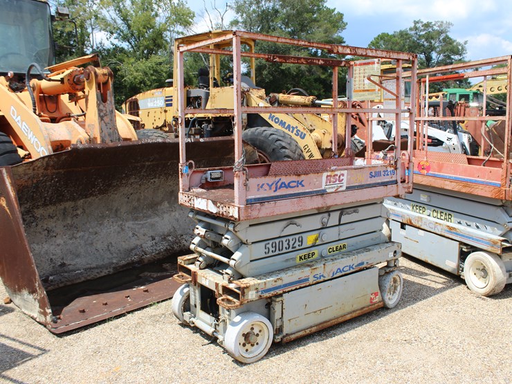 #22749-•-electric-sky-jack-scissor-lift/parts-or-repair-only-image-4