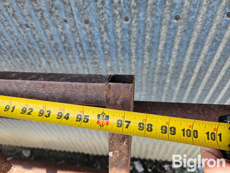 fence-line-hay-feeder-&-heavy-duty-gate-image-6