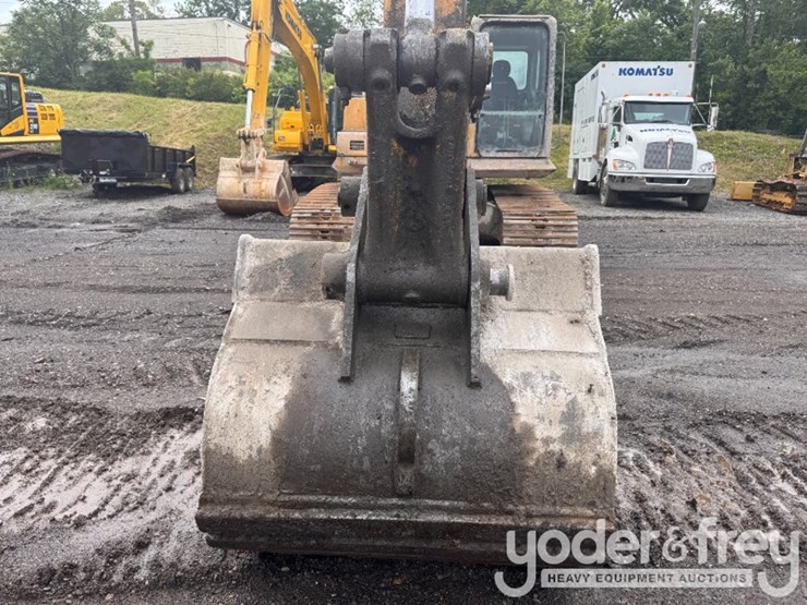 2006-komatsu-pc200-lc-7-image-14
