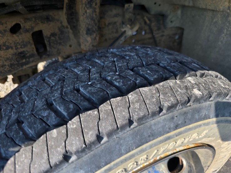 2000-ford-f550-image-61