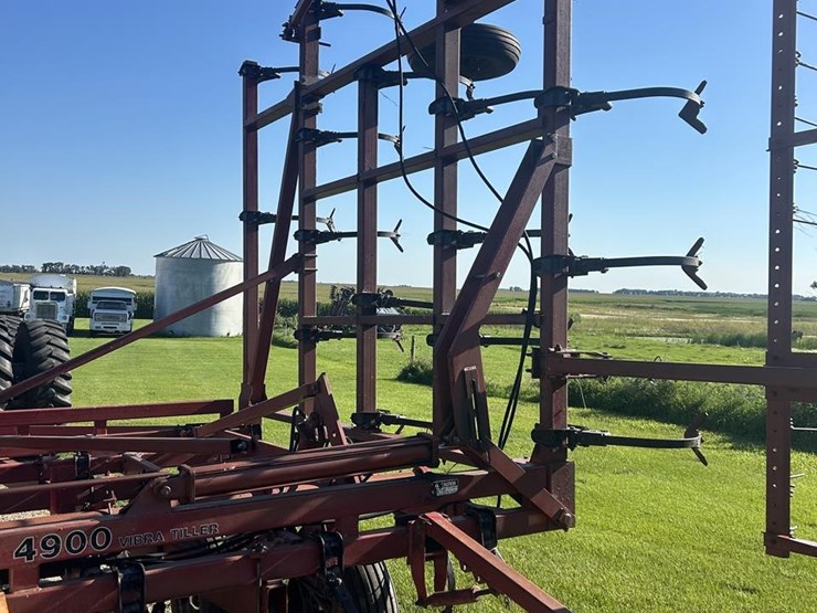 case-ih-4900-image-4