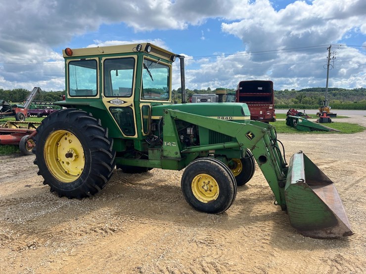 john-deere-2840-image-10