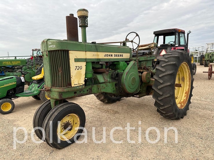 john-deere-720-image-3