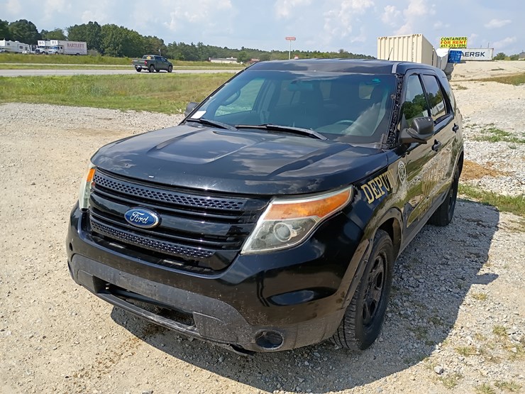 2014-ford-explorer-image-16
