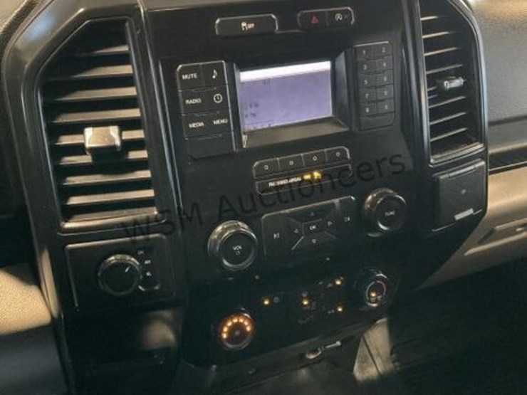2018-ford-f150-image-19