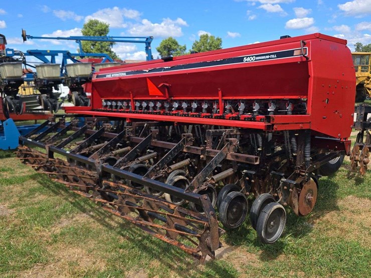 case-ih-5400-image-3