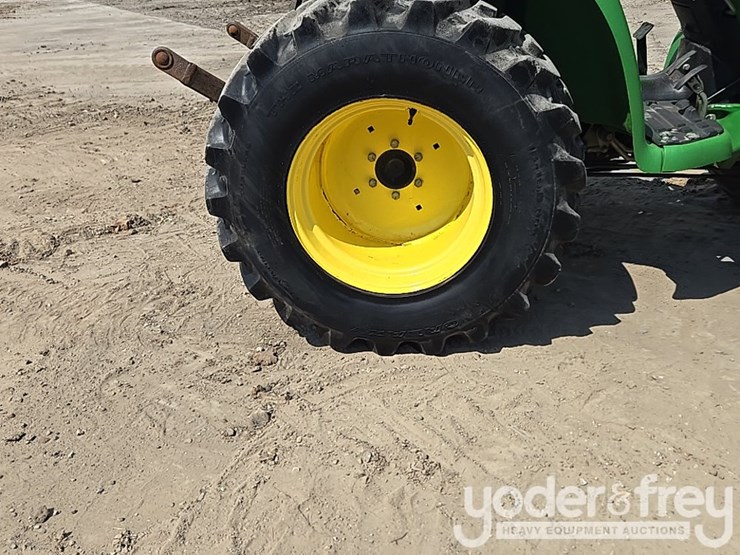 2009-john-deere-3038e-image-20