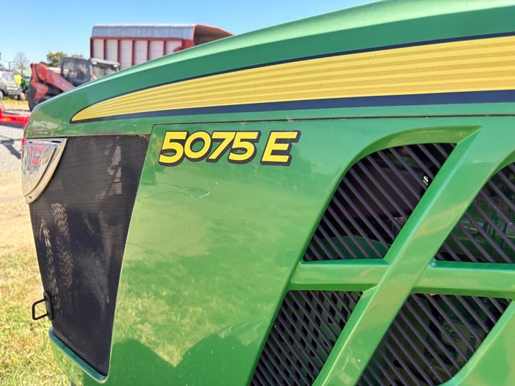 john-deere-5075e-image-16