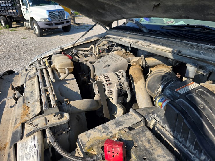 2000-ford-f550-image-41