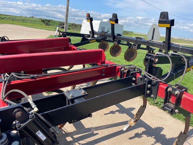 case-ih-6750-image-32