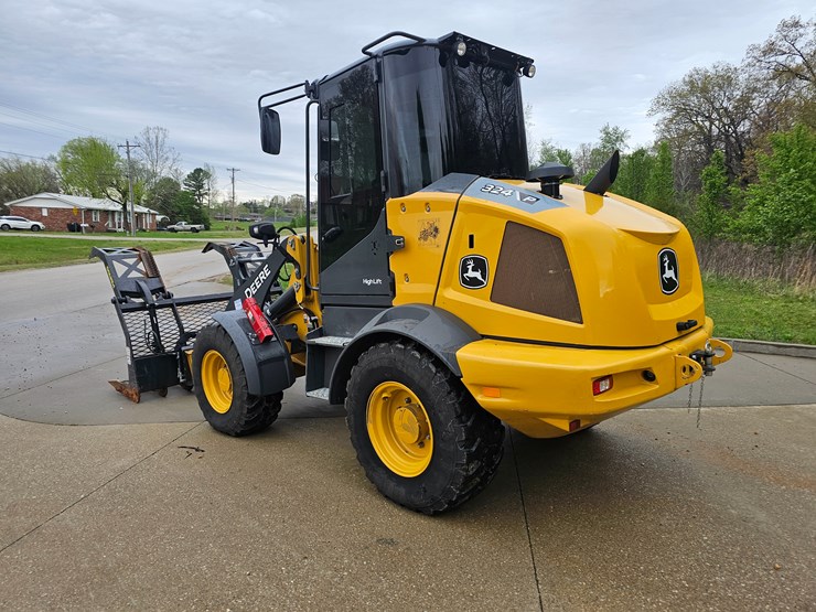 #17574-•-2024-deere-324-wheel-loader-image-8