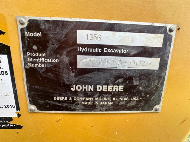 2016-deere-135g-image-7