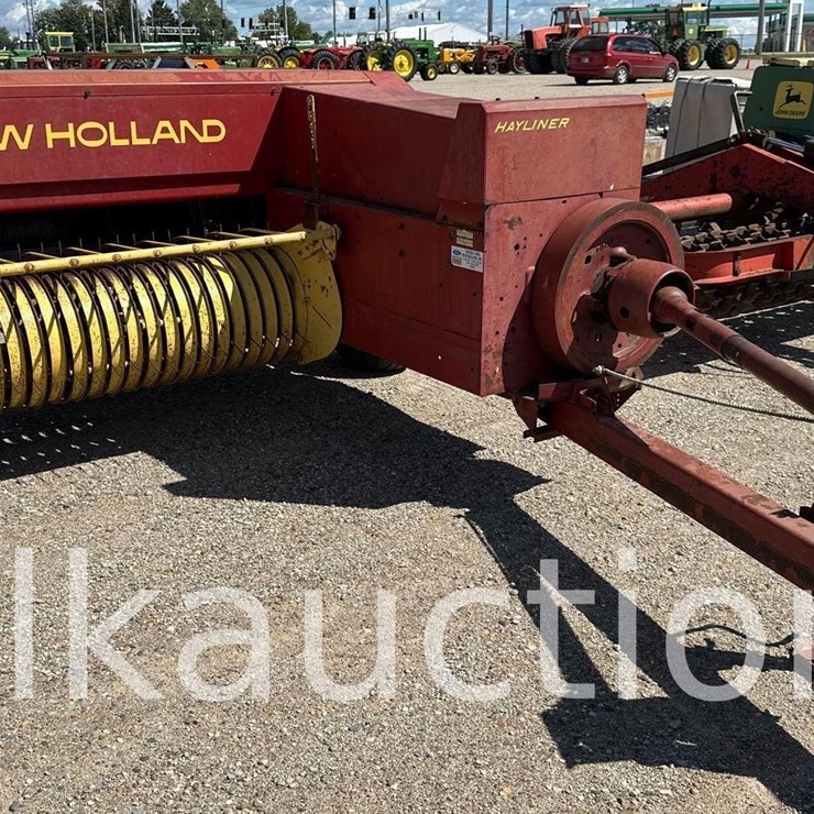 NEW HOLLAND 311