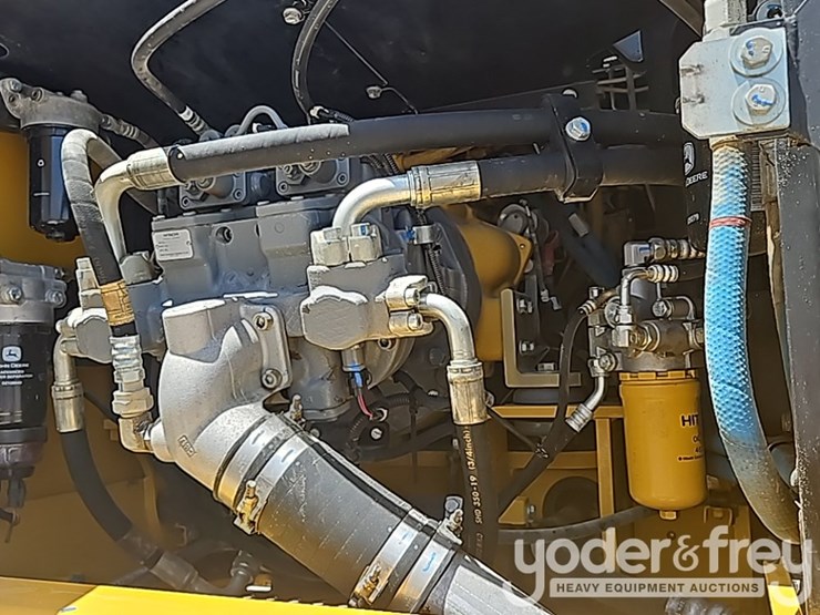 2019-deere-210g-image-47
