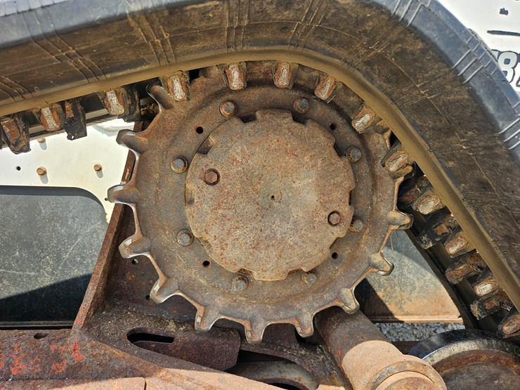 2019-bobcat-t870-image-83