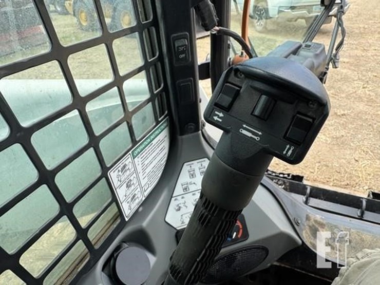 2019-bobcat-t770-image-96