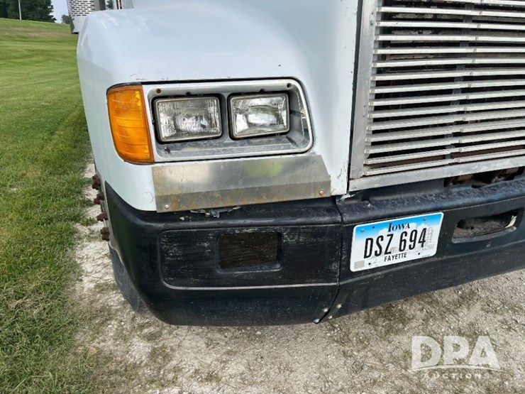 1993-freightliner-truck-(jn2646,-unit-42339)-image-32