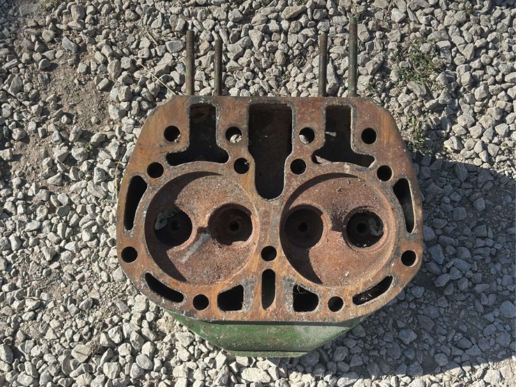 john-deere-model-g-head-image-19
