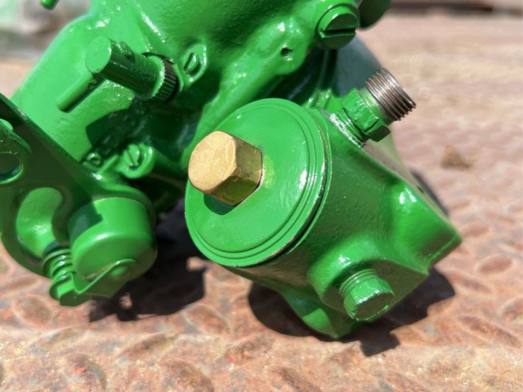 marvel-schebler-dltx-72-carburetor-image-11