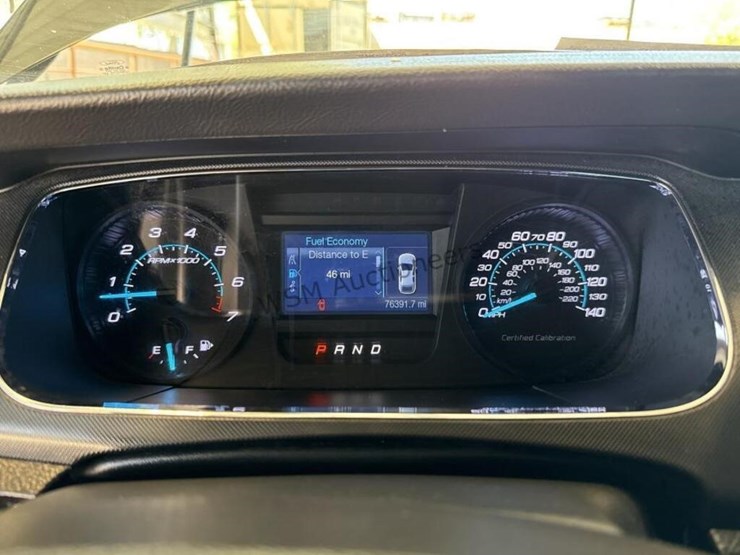 2013-ford-taurus-sdn-image-15