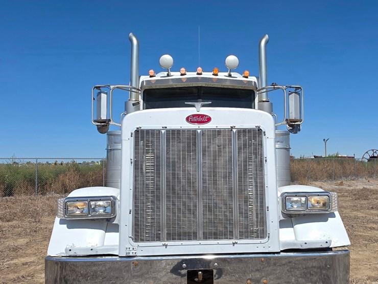 2007-peterbilt-379-image-8