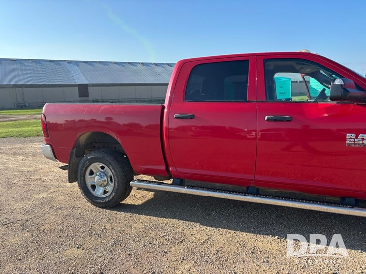 2014-dodge-ram-2500-image-33
