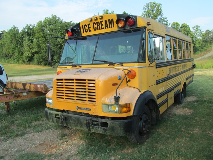 #18-•-#26806-•-1997-international-s/a-bus-1hvbdabk5vh469332-image-1