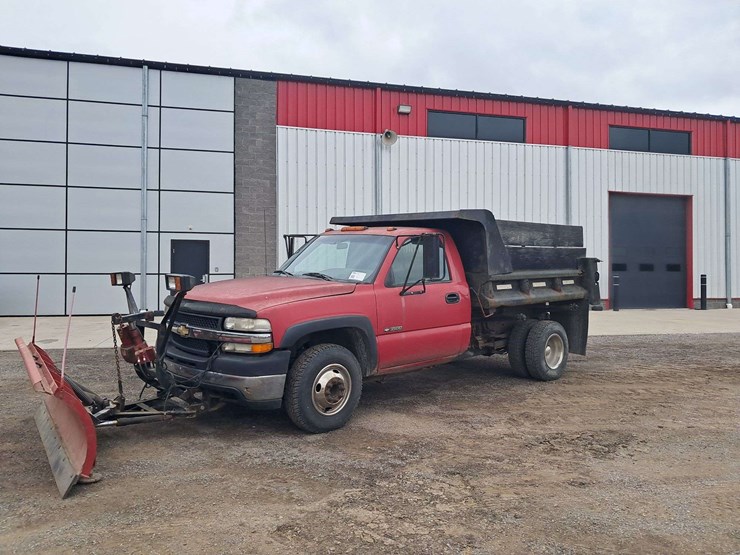 2001-chevrolet-silverado-image-1
