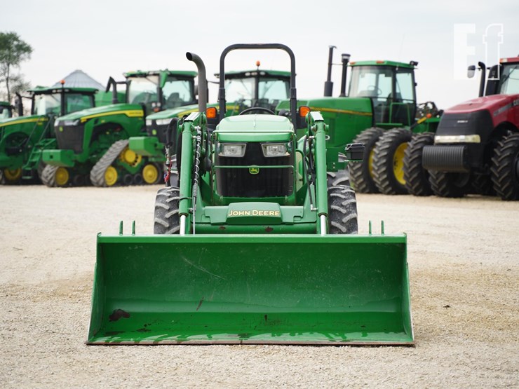 2015-john-deere-5075e-image-2
