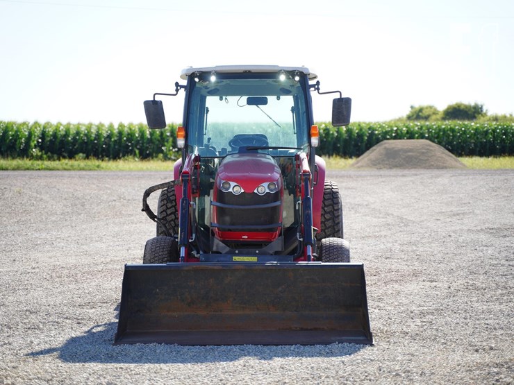 2014-massey-ferguson-1758-image-2