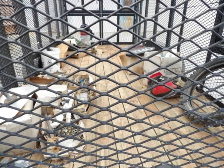 16'-texas-bragg-enclosed-trailer-image-13