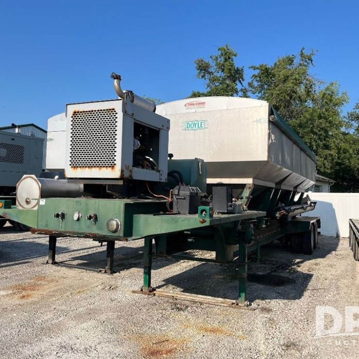 2013 B-B Dry Tender Trailer (JN2724, Unit 108077)