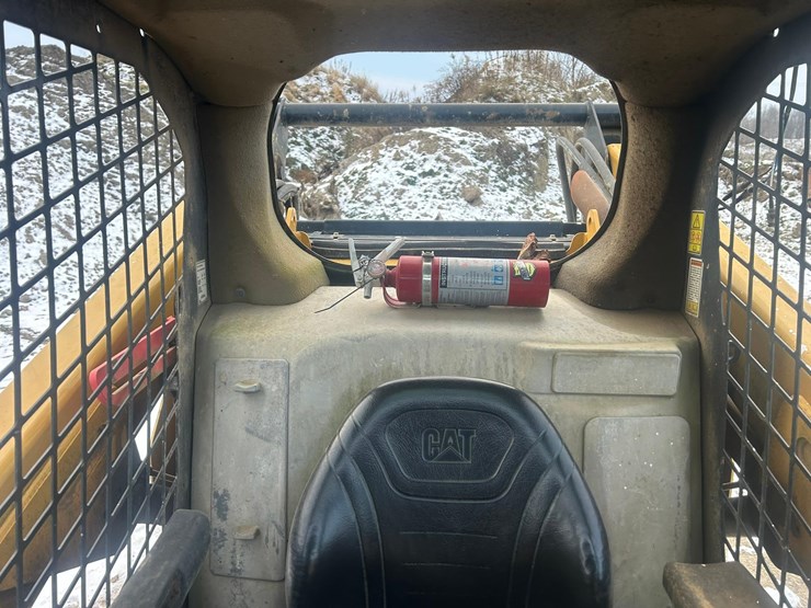 2013-caterpillar-289d-image-37