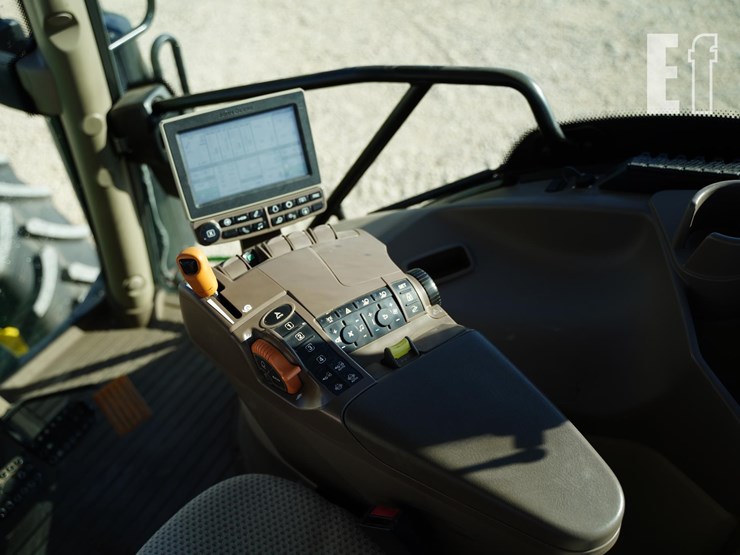 2018-john-deere-6120r-image-33
