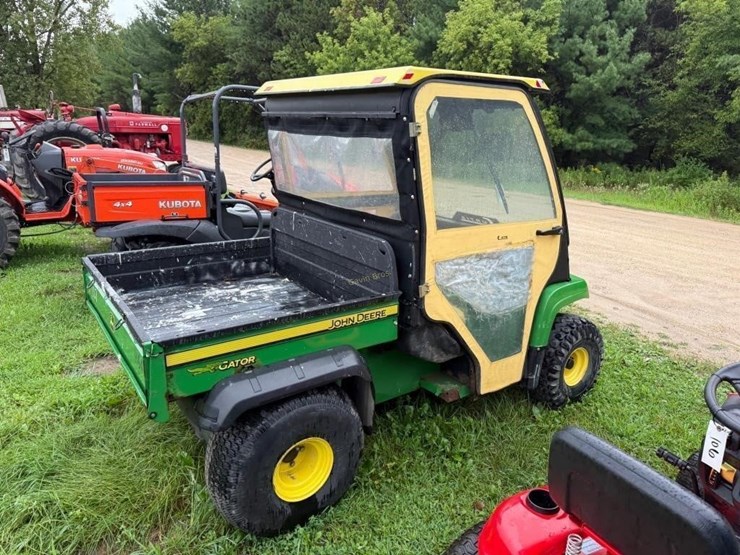 john-deere-gator-image-5