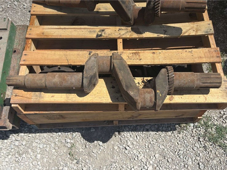john-deere-model-g-crankshaft-image-1