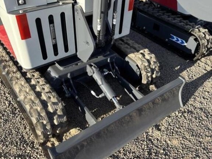 battler-et15h-6-mini-excavator-image-6