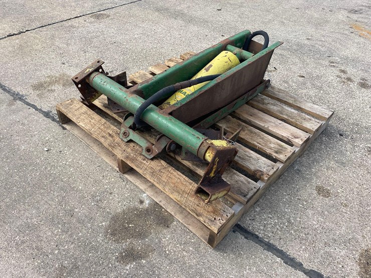 big-butch-champ-hydraulic-hoist-image-1