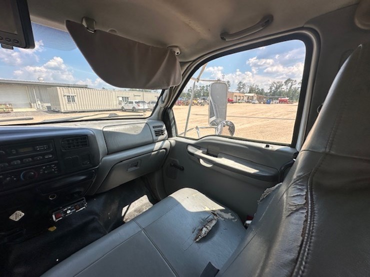 2009-ford-f650-image-55