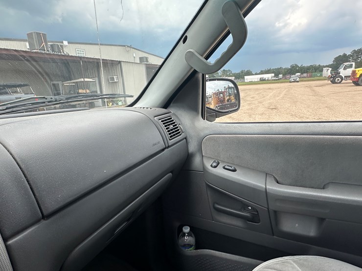 2005-ford-explorer-image-49