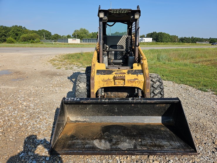 2004-caterpillar-236b-image-13