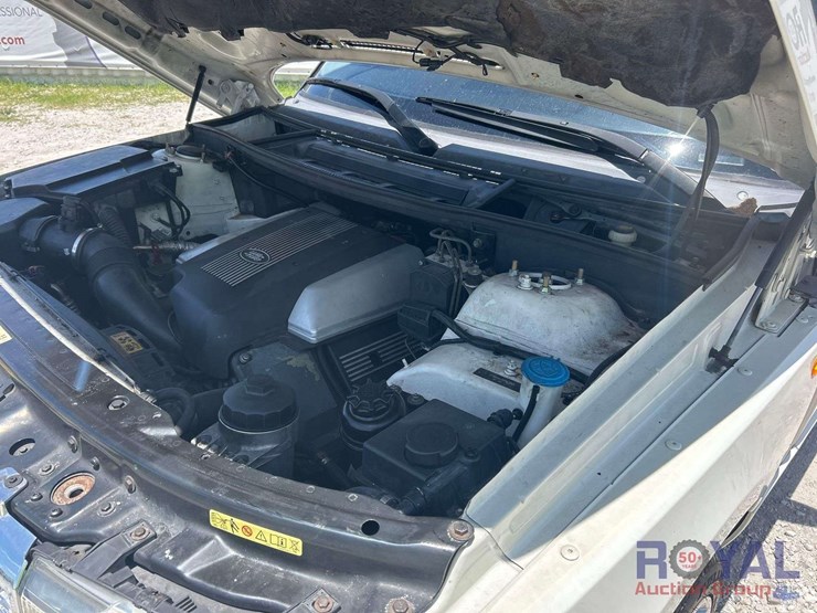 2004-range-rover-hse-suv-image-7