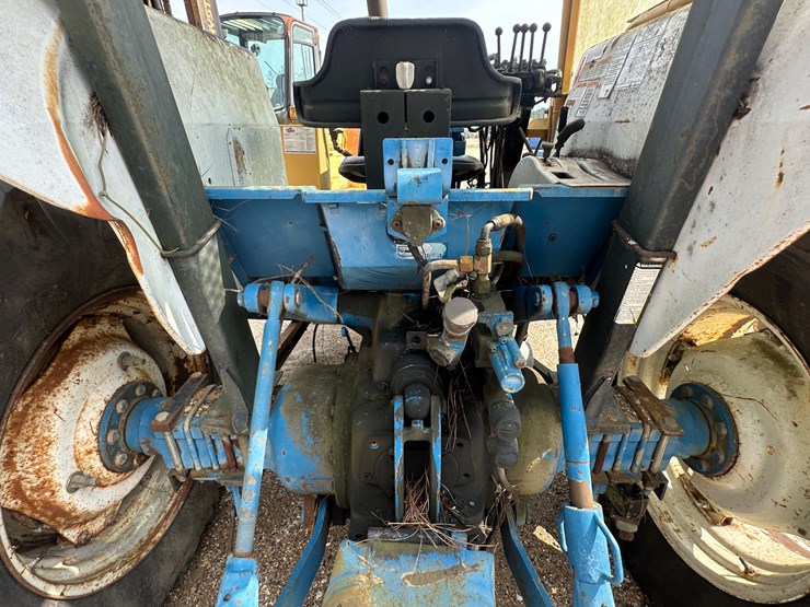 ford-6640-image-56