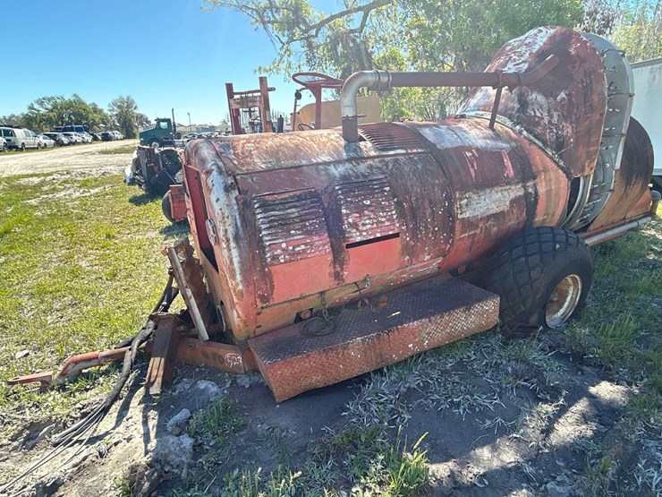 towable-orchard-sprayer-image-1