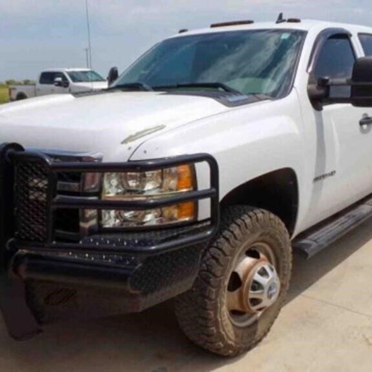 2011 Chevy 4 Door Dually Weld Bed