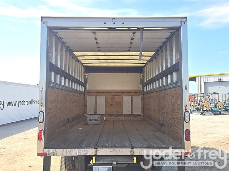 2019-ford-e350-image-23