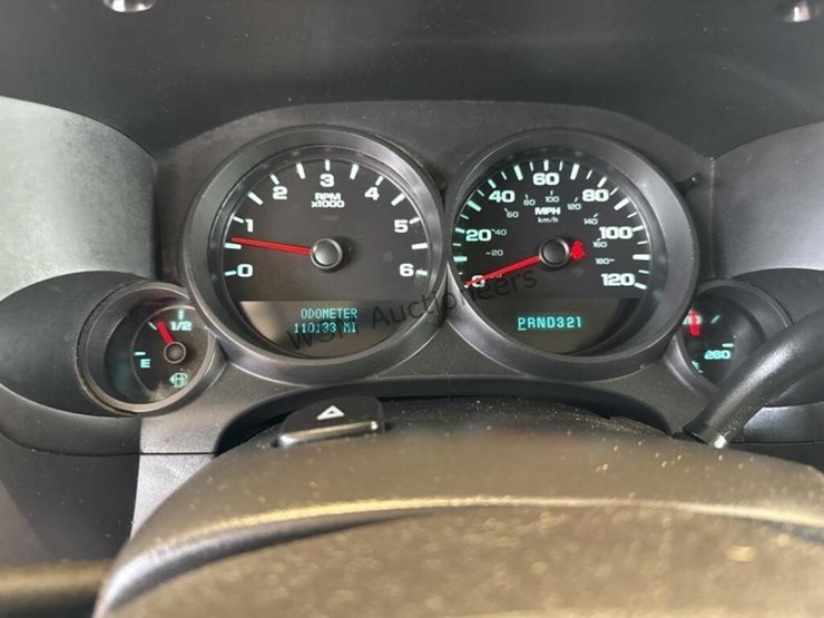 2012-chevrolet-silverado-1500-image-16