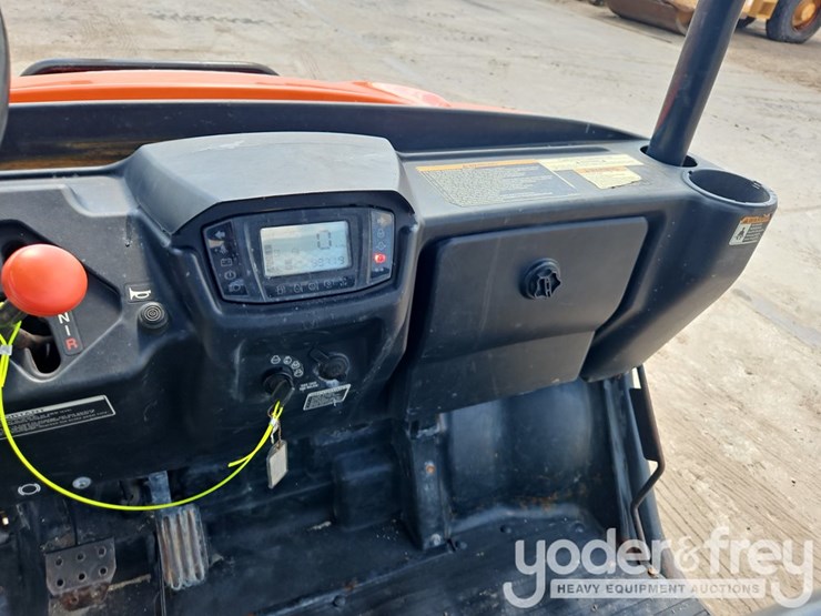 2022-kubota-rtvx1140-image-18