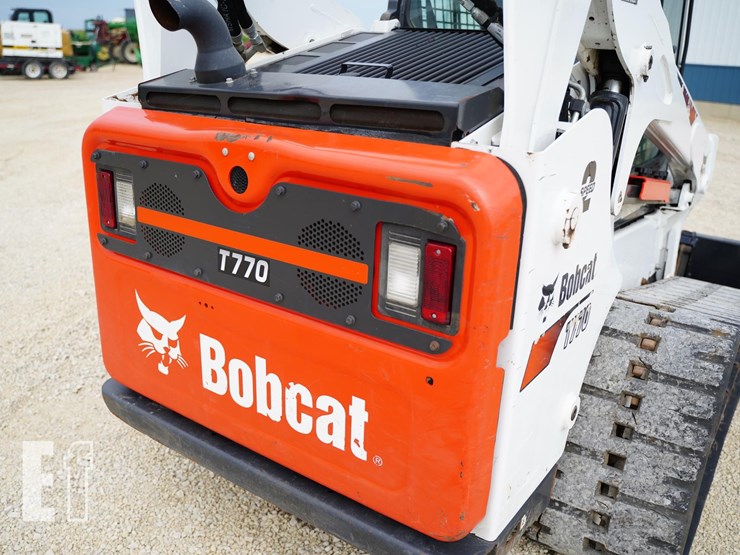 2022-bobcat-t770-image-19