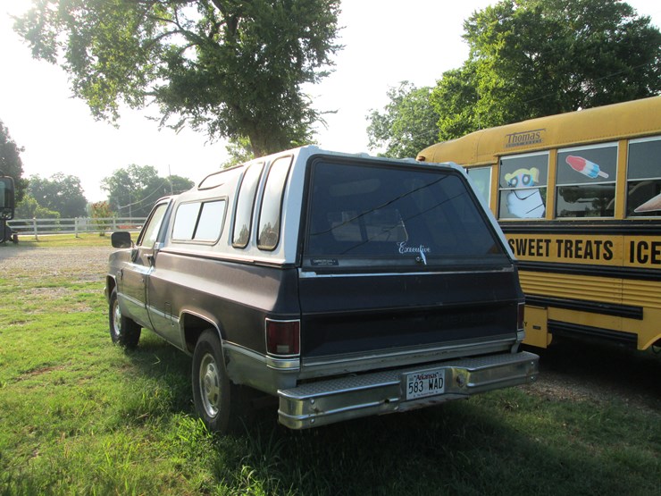 #19-•-#26805-•-1982-chevrolet-scottsdale-pickup-1gcgc24m5cj147797-image-4
